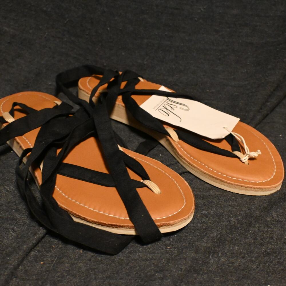 NEW Sseko Designs Women's 5 Brown Ribbon Sandals NWT Handmade